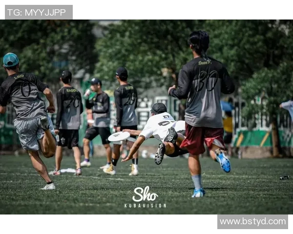 深圳飞盘队如何引领运动潮流实现节奏革新与团队协作新模式