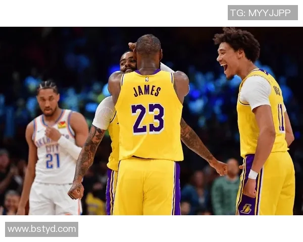 湖人主帅：我们需要团结一致，共同应对球队的挑战